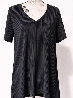 POL Black Ribbed V-Neck Short Sleeve Top with Chest Pocket